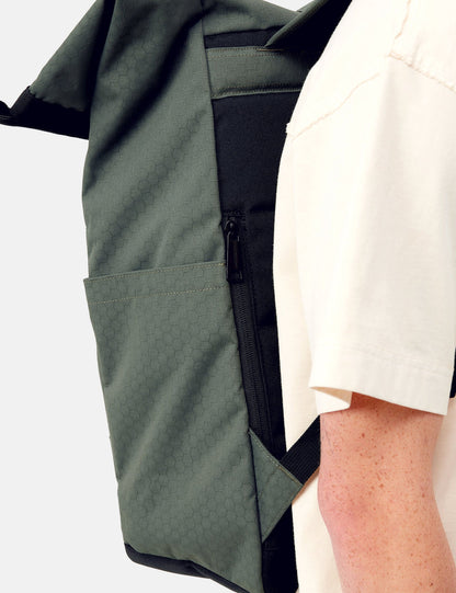Leon Rolltop Rucksack – Boxwood Green